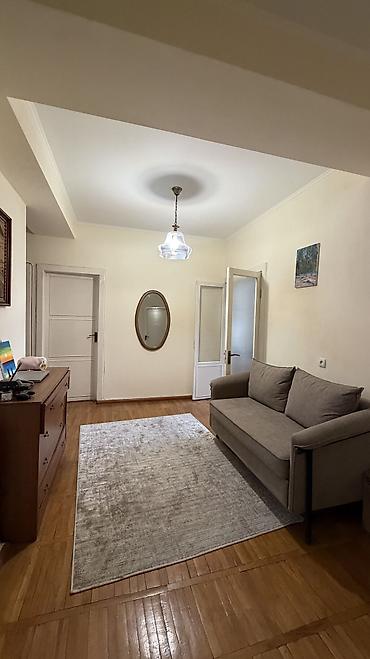 совминовский: 4 комнаты, 164 м², Площадь Ала-Тоо 4 этаж — 1