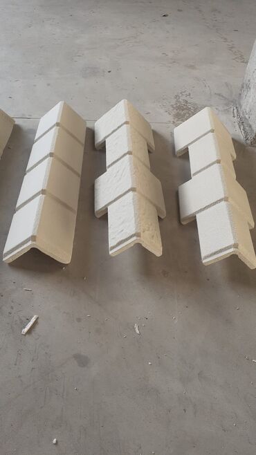 Ağlay: İsti aqlay Termo aqlay, 2 azn dən başlayan karnizlər, evin tinləri 5 — 10