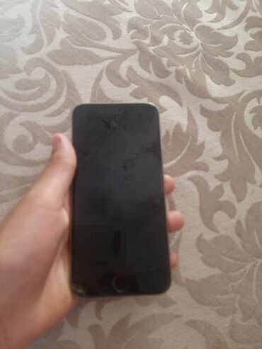 Apple iPhone: IPhone 6, Черный, Битый