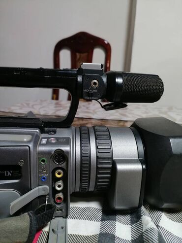 mini dv видеокамера: Ideal vəziyyətdə Sony dcr-vx2100e camera satıram heç bir problemi