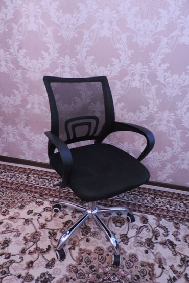 мягкое детское кресло: Кресло руководителя, Офисное, Б/у