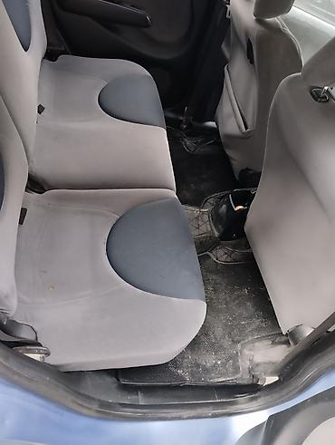 Honda: Honda Fit: 2002 г., 1.3 л, Вариатор, Бензин, Хэтчбэк at lalafo.kg — 8 Honda: Honda Fit: 2002 г., 1.3 л, Вариатор, Бензин, Хэтчбэк — 8