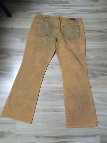 Pantalone: Ženske pantalone – Julia Braun - Model: ravne nogavice sa blagim — 11