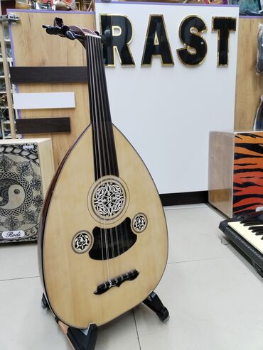 gitaraya oxşar musiqi aləti: Professional ud Rast musiqi alətləri mağazalar şəbəkəsi 3 ünvanda