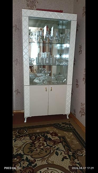 Оборудование для магазинов: Стеклянная витрина-шкаф, Б/у, Самовывоз — 2