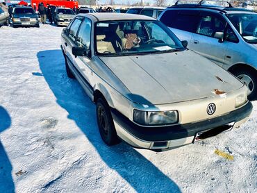 Volkswagen: Volkswagen Passat CC: 1989 г., 1.8 л, Механика, Бензин, Седан