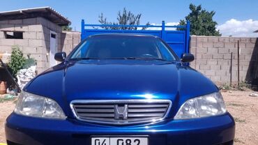 продаю машину требуется ремонт двигателя: Honda Accord: 2001 г., 1.8 л, Механика, Бензин, Седан