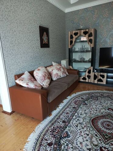 i̇şlənmiş divanlar: Divan, İşlənmiş