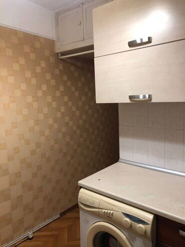 Uzunmüddətli kirayə mənzillər: Koroğlu parkının düz yaxınlığında və bir neçə universitetə (ADA, Tibb — 9