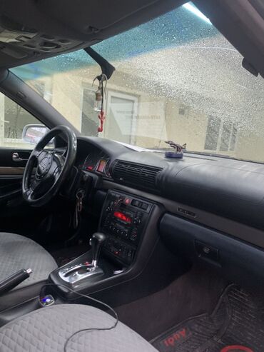 Audi: Audi A4: 2000 г., 1.8 л, Автомат, Бензин, Седан at lalafo.kg — 7 Audi: Audi A4: 2000 г., 1.8 л, Автомат, Бензин, Седан — 7
