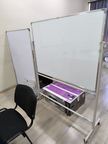 Digər ofis mebeli: Ucuz qiymətə lövhələr satılır. Tək lövhə 30 azn. Ayaqlı lövhə açılıb