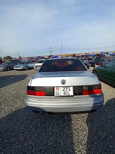 Volkswagen: Volkswagen Vento: 1996 г., 2 л, Кол менен иштөөчү, Бензин, Седан — 3