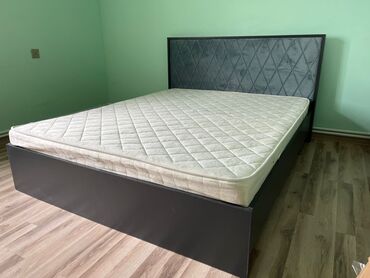 taxt krafat: Taxt matrasla birlikde 180 ₼ bazasi yoxdur ölçü 160X200 sm ikinəfərlik