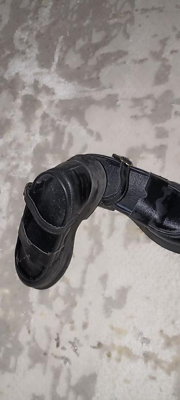 Туфли: Тууфли для девочек 33 размер, купили весной пару раз одели осенью — 4