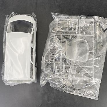 Искусство и коллекционирование: Пластиковая модель для сборки: Toyota Alphard В подарок клей - — 2