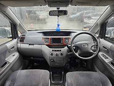 Toyota: Toyota Noah: 2003 г., 2 л, Автомат, Бензин, Минивэн — 7