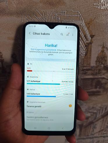 Мобильные телефоны: Samsung Galaxy A10, 32 ГБ, цвет - Голубой, Две SIM карты — 3