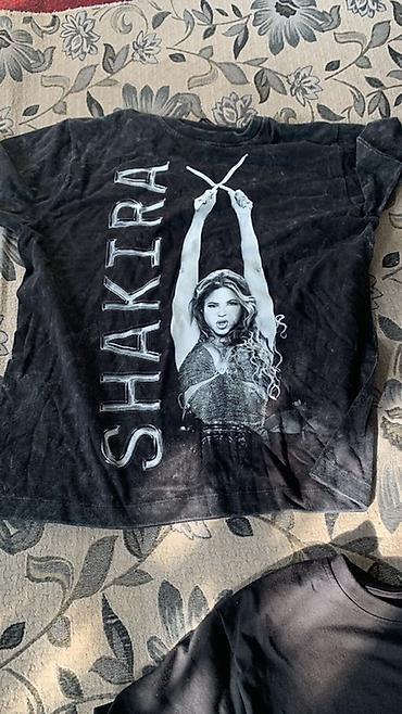 бутса ош: Мерч Shakira — комплект Состав: - Худи белого цвета с капюшоном — 4