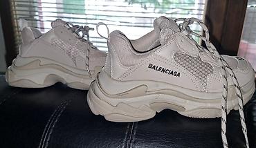 ljubičaste patike: Balenciaga Triple S patike – bež/ekru koloritet - Model: Triple S — 1