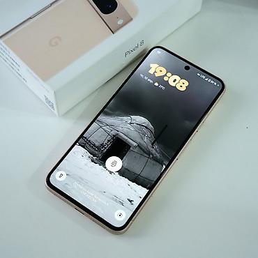 pixel 8: Google Pixel 8, Б/у, 128 ГБ, цвет - Бежевый, 2 SIM — 3