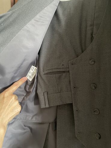 серые мужские костюмы: Костюм цвет - Серый