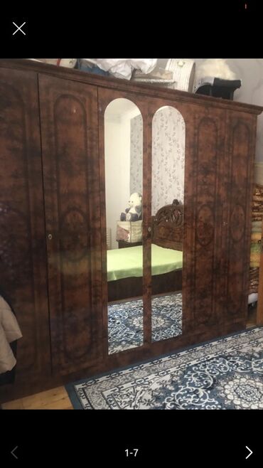 Çarpayılar: 2 təknəfərlik çarpayı, Dolab, Termo, 2 tumba, Rumıniya, İşlənmiş