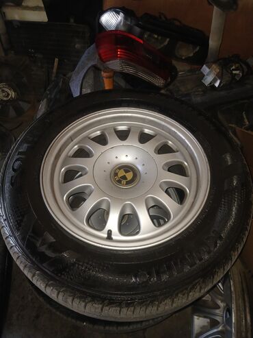 topdan teker satışı: Б/у Колесо BMW 205 / 60 / R 15, 5 Болтов