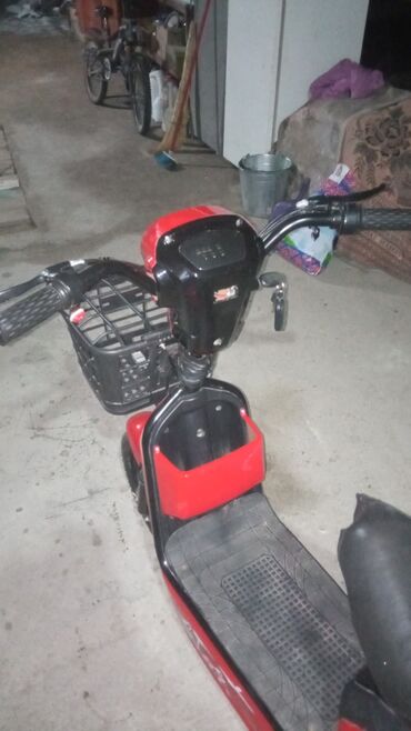 двигатель на скутер: Продаю двухколесный электроскутер, в отличном состоянии, пользовались