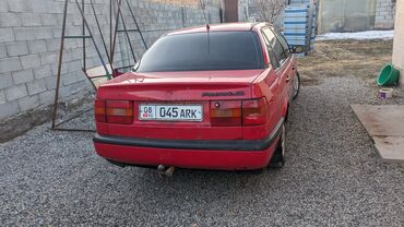 Volkswagen: Volkswagen Passat: 1994 г., 1.8 л, Механика, Бензин, Седан