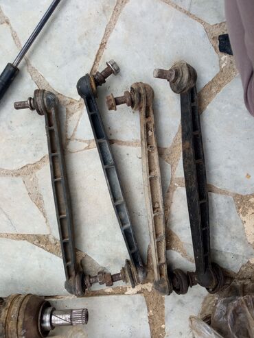 Porşenlər: Opel Astra . G hecbekin ehtiyyat hisseleri satılır . hamısı yaxşı — 25