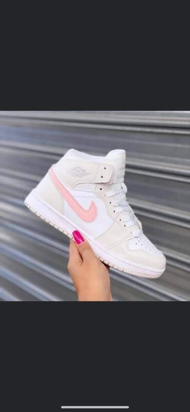 Women's Sneakers and athletic shoes: 41 — 7