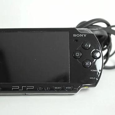 second hand shop electronics: Sređen tekst: Sony PSP konzola, odlično očuvana sa manjim tragovima — 4