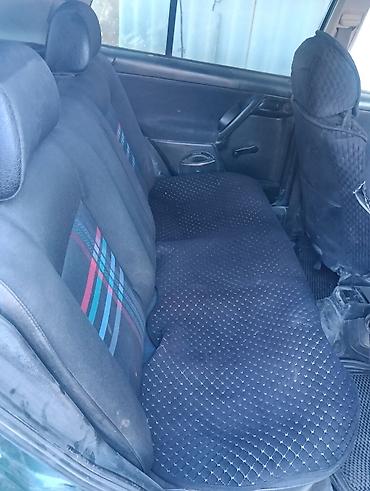 Унаа сатуу: Volkswagen Golf: 1992 г., 1.8 л, Кол менен иштөөчү, Бензин — 2