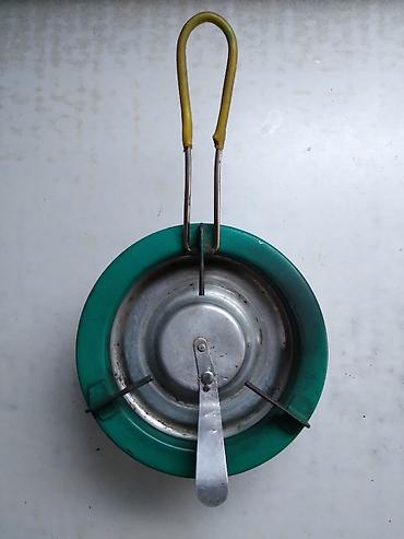 c4 2005: Turistički primus precnik 14 cm.otvor 3,5 cm.Primus prodajem onakav — 1