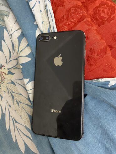 Apple iPhone: IPhone 8 Plus, Б/у, 64 ГБ, Jet Black, 98 %