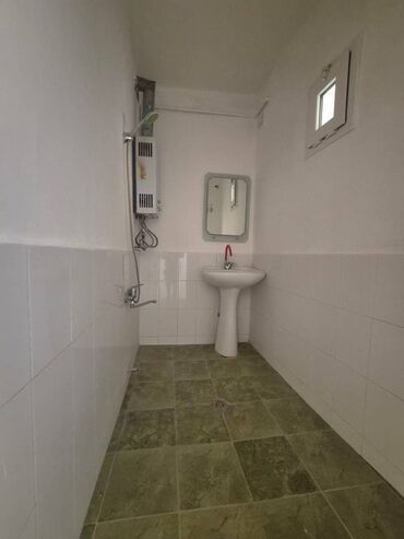 Köhnə tikili: Bakı, 4 otaqlı, Köhnə tikili, 100 kv. m -da lalafo.az — 17 Köhnə tikili: Bakı, 4 otaqlı, Köhnə tikili, 100 kv. m — 17