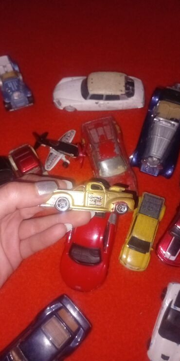 Figurice i makete: Autici ima raznih Dogovor na lalafo.rs — 10 Figurice i makete: Autici ima raznih Dogovor — 10