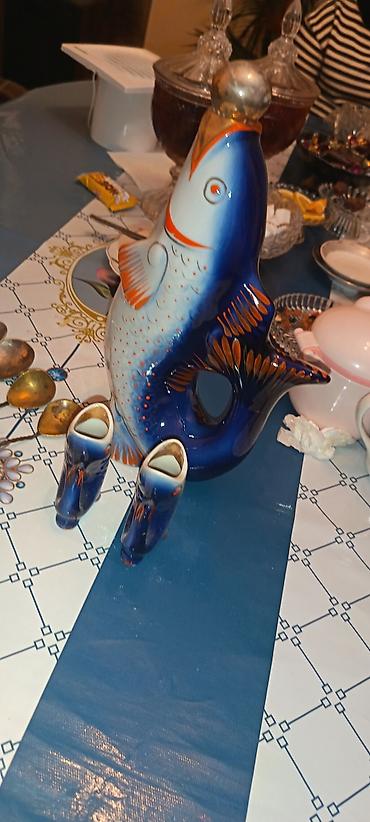 ağ baliq: Məhsul: Dekorativ kolleksiya əşyaları dəsti Tərkib: - Porcelan — 6