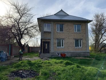 Продажа домов: 180 м², 9 комнат, Старый ремонт Без мебели