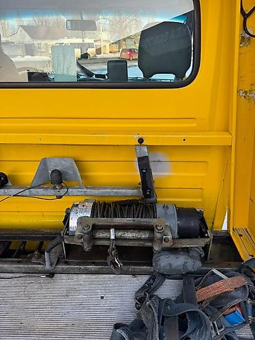 Эвакуаторы: Эвакуатор, Mercedes-Benz, 2005 г., Ломаная at lalafo.kg — 13 Эвакуаторы: Эвакуатор, Mercedes-Benz, 2005 г., Ломаная — 13