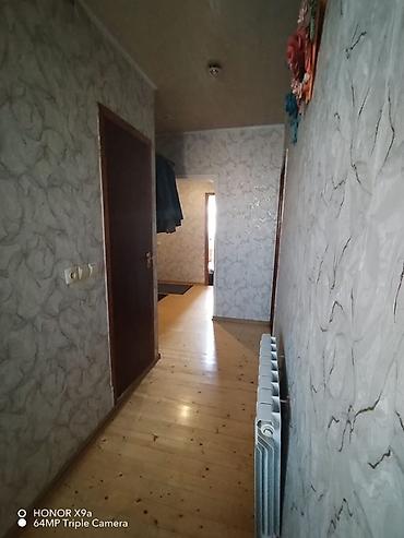 Qonaq otağı dəstləri: Mebel dəsti – klassik üslub Qonaq otağı: - Açıq krem rəngli vitrin — 14