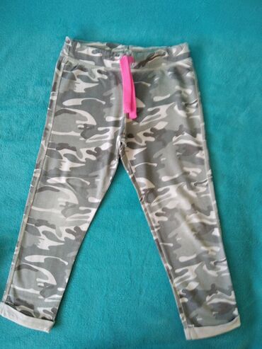 kaputi za devojcice zara: Benetton army trenerka za devojcice Veličina pise 6-7 god 120 cm