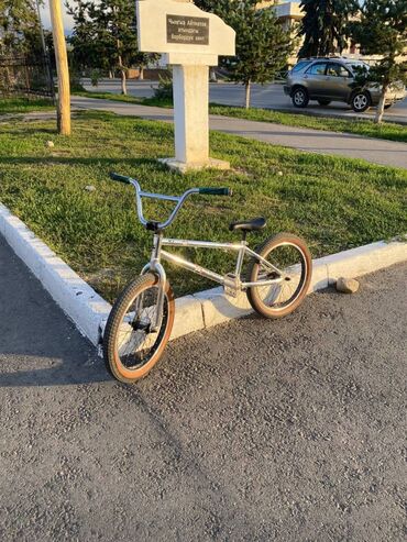 полики для авто бишкек цена: BMX велосипед, Рама M (156 - 178 см), Б/у