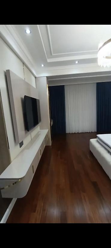 midada satilan evler: 4 otaqlı, Yeni tikili, 174 kv. m — 7
