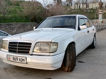 срочно дешево: Mercedes-Benz W124: 1993 г., 2 л, Механика, Бензин, Седан