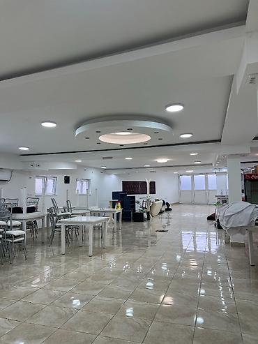 za kucu: Izdajem lokal 315m2. Koriscen je samo u privatne svrhe. Trenutno je — 9