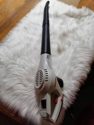 Kosilice i trimeri: Kosačica,trimer i duvaljka Cena 170 evra NOVO Radi na punjive baterije — 14