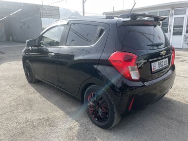 Chevrolet: Chevrolet Spark: 2017 г., 1 л, Автомат, Бензин, Хэтчбэк — 4