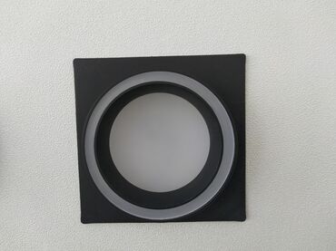 сколько стоит кольцевая лампа в бишкеке: Qara kvadrat formalı divar lampası, mərkəzində dairəvi işıqlandırma