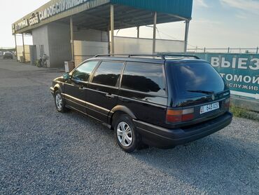 авто жаз: Volkswagen Passat: 1991 г., 1.8 л, Механика, Бензин, Универсал